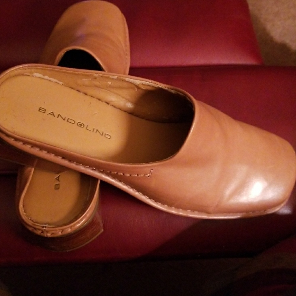 Tan shoes re-posh.